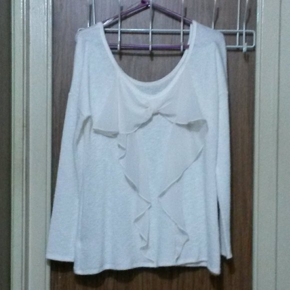 Studio Y Flowy Ruffle Top - Picture 9 of 11